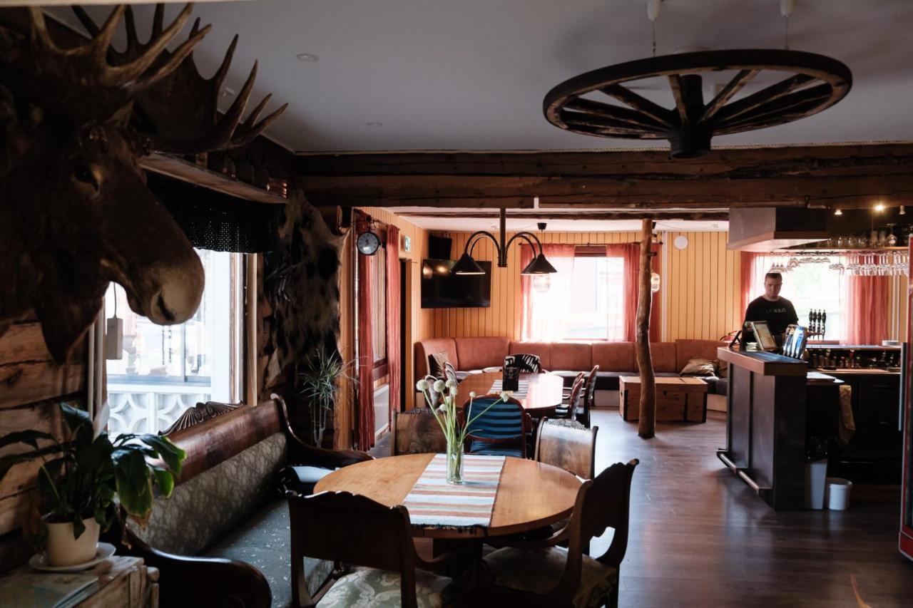 Bed & Breakfast Restaurang Sybarit Houtskar 외부 사진