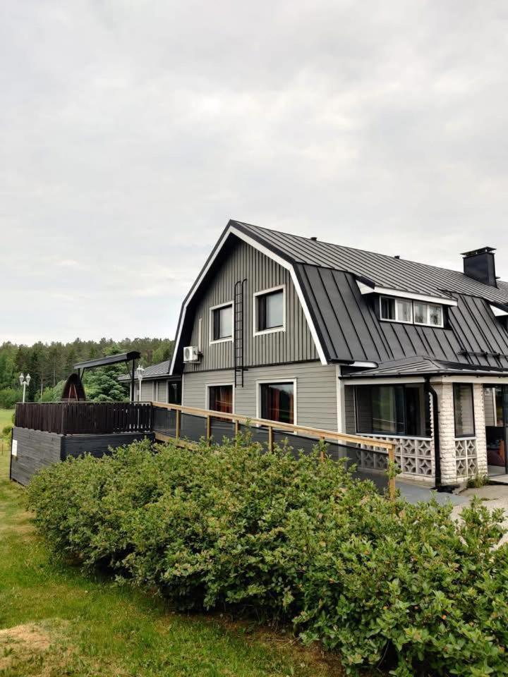 Bed & Breakfast Restaurang Sybarit Houtskar 외부 사진
